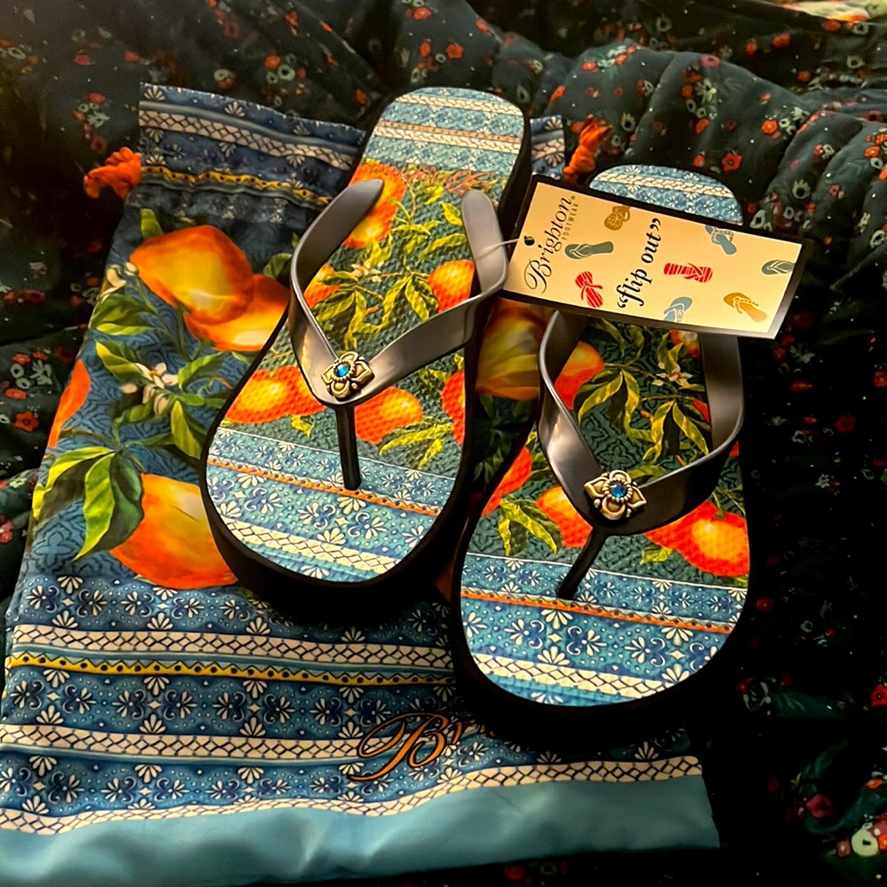 *NEW* Brighton Medina Navy Wedge Sandals-9M